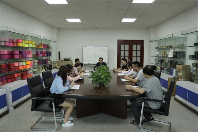 毅通公司介紹中英都放.jpg 毅通公司介紹中英都放.jpg